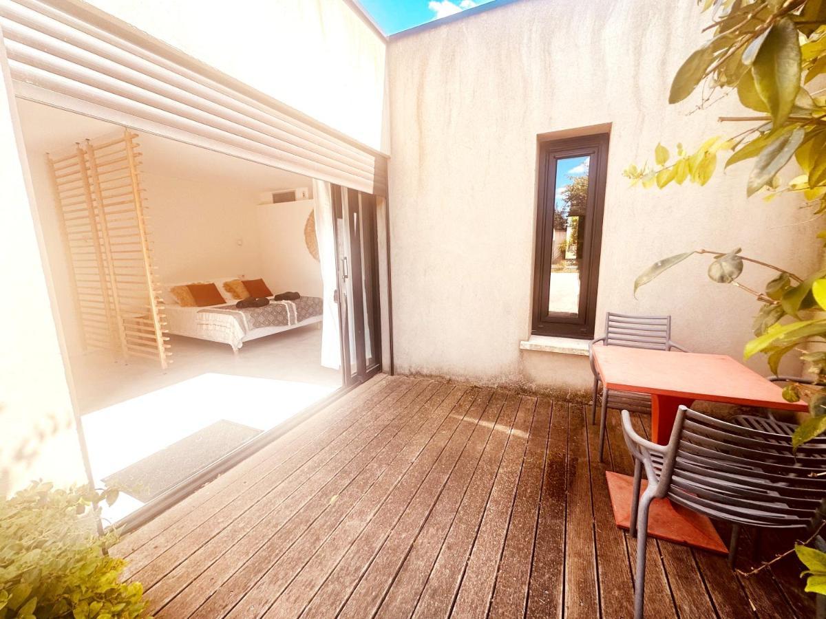 Les Madones Apartment นีมส์ ภายนอก รูปภาพ