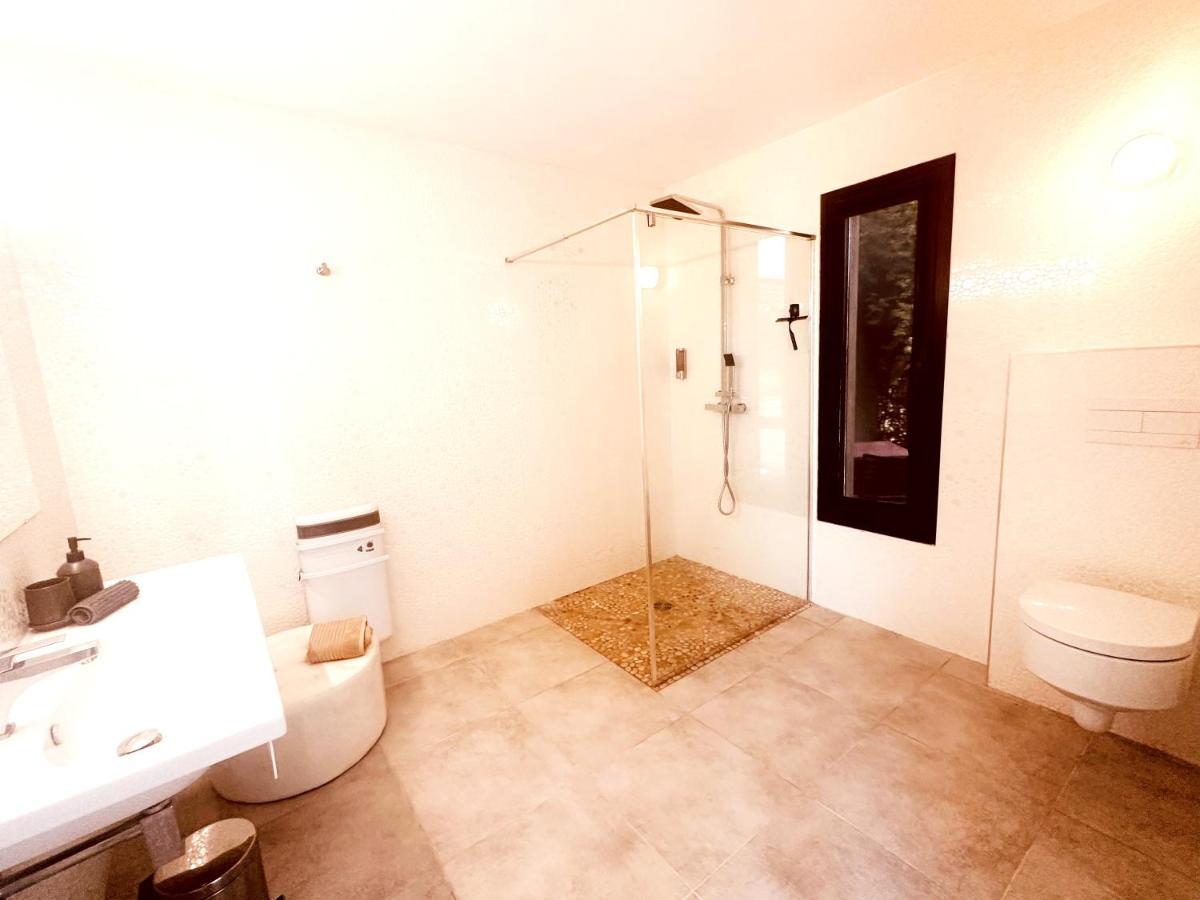 Les Madones Apartment นีมส์ ภายนอก รูปภาพ