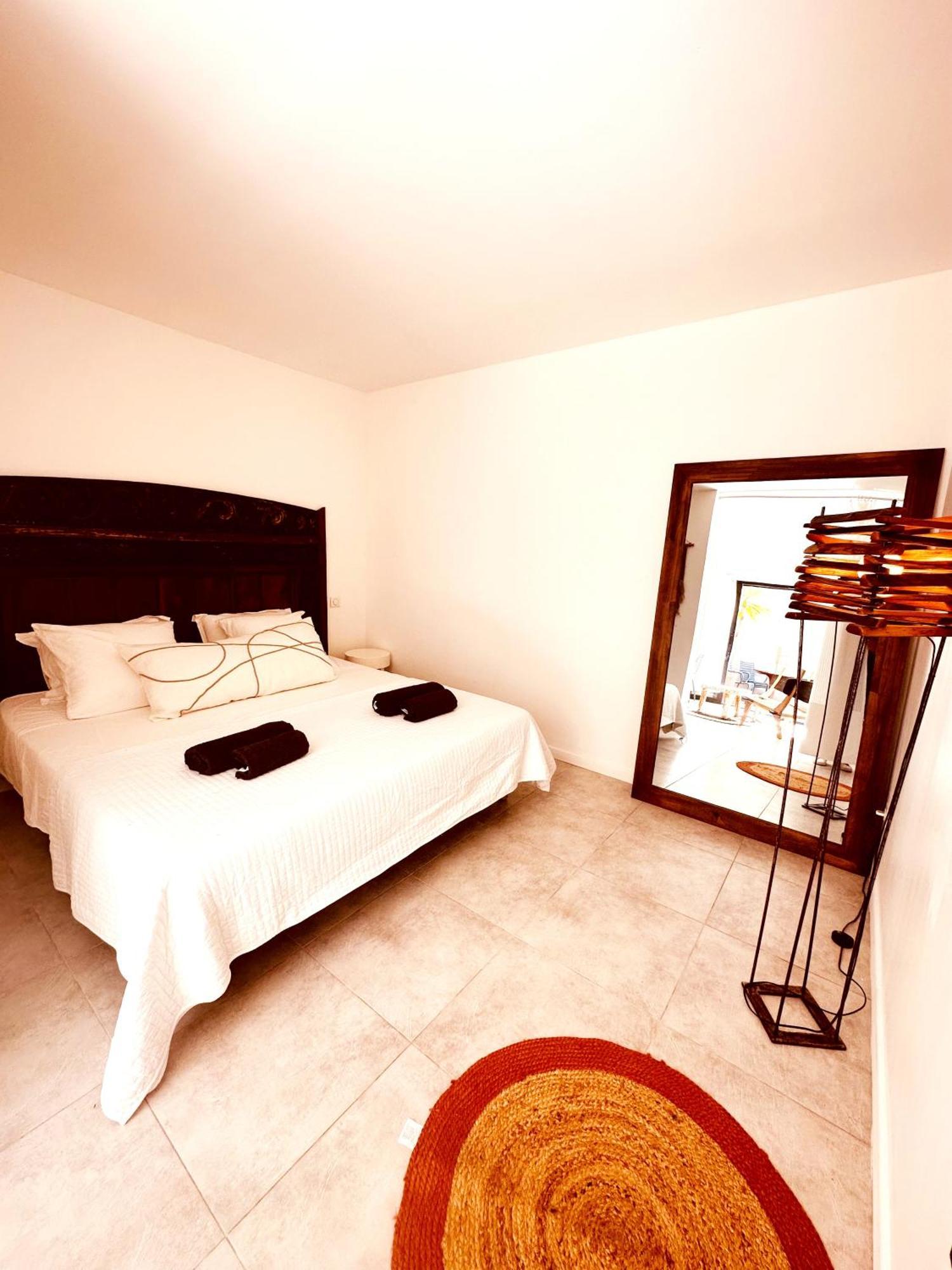 Les Madones Apartment นีมส์ ภายนอก รูปภาพ